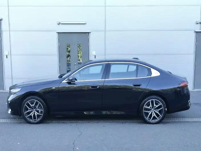 BMW i5 2025 Model eDrive40L M Sports Set – фото 3