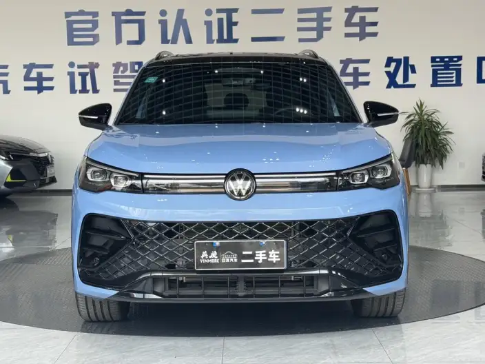 Volkswagen Tiguan L 2025 Model Pro 380TSI 4WD R-Line Zhizun Edition – фото 2