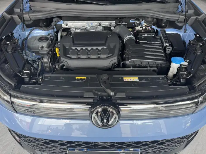 Volkswagen Tiguan L 2025 Model Pro 380TSI 4WD R-Line Zhizun Edition – фото 9