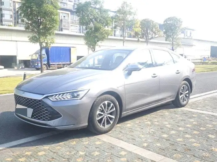 BYD Qin PLUS DM 2023 Model DM-i Champion Edition 55KM Leading Model – фото 1