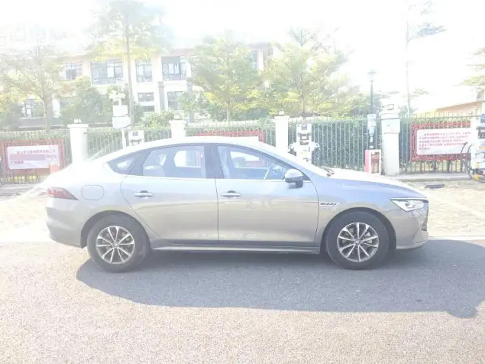 BYD Qin PLUS DM 2023 Model DM-i Champion Edition 55KM Leading Model – фото 6
