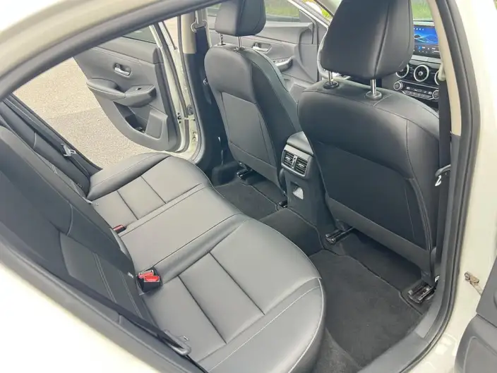 Nissan Sylphy 2023 Model 1.6L CVT Yuexiang Edition – фото 9