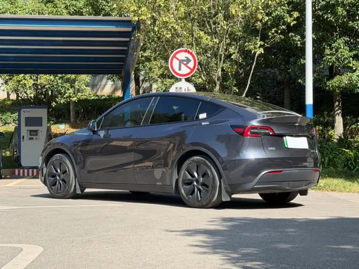 Model Y 2024 Model Rear-wheel drive version – фото 5
