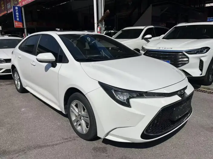 Toyota Levin 2021 Model 185T CVT Deluxe Edition – фото 3