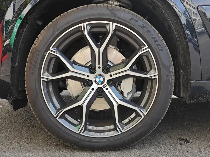 BMW X5 2025 Model xDrive30Li Exclusive Model M Sports Night Set – фото 6