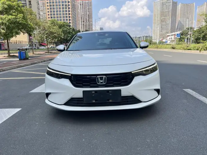 Model Ge 2023 Model 240TURBO CVT Deluxe Edition – фото 2