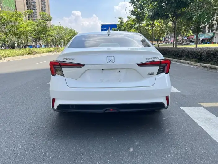 Model Ge 2023 Model 240TURBO CVT Deluxe Edition – фото 6