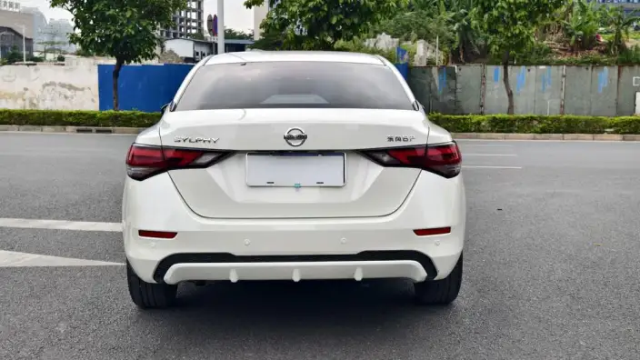 Nissan Sylphy 2022 Model 1.6L XL CVT Yuexiang Edition – фото 5