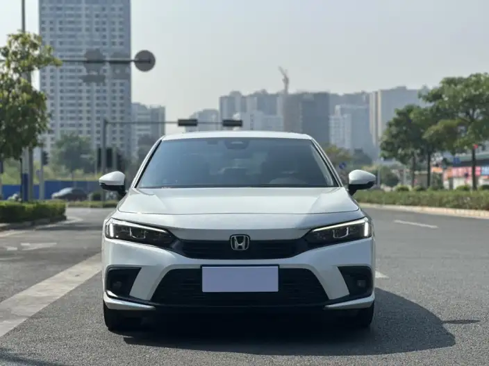 Honda Civic 2023 Model 240TURBO CVT Momentum Edition – фото 2