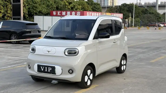 Wuling Hongguang MINIEV 2024 Model 215km Advanced version Lithium Iron Phosphate – фото 1