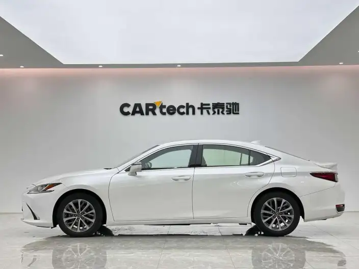 Lexus ES 2022 Model 300h Superior Edition – фото 4