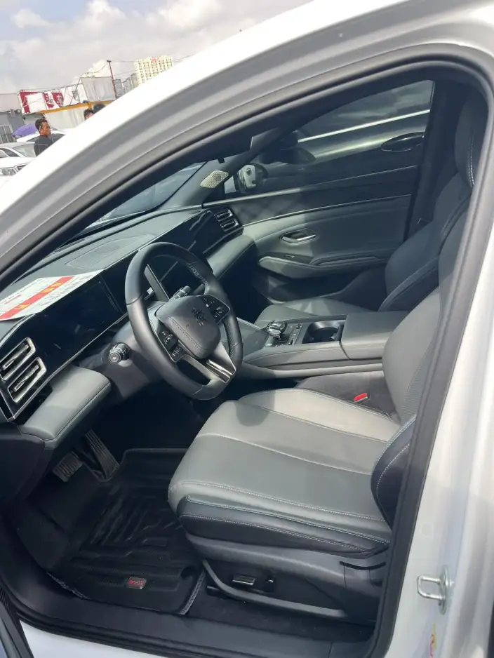 QinL DM 2024 Model DM-i 80KM Leading Model – фото 9