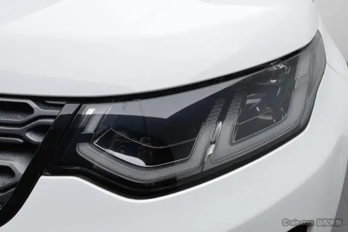 Land Rover Discovery Sport 2023 Model 249PS R-Dynamic S Performance version 5 seat – фото 7