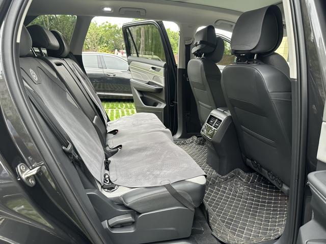 Range Rover 2023 380TSI 4WD R-Line Parade Edition – фото 21