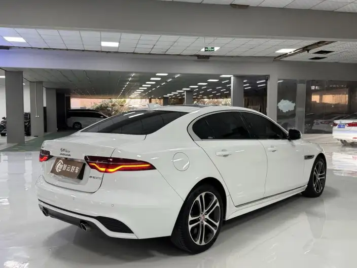 Jaguar XE L 2024 Model 2.0T 250PS R-DYNAMIC S Enterprising Sports Edition – фото 6