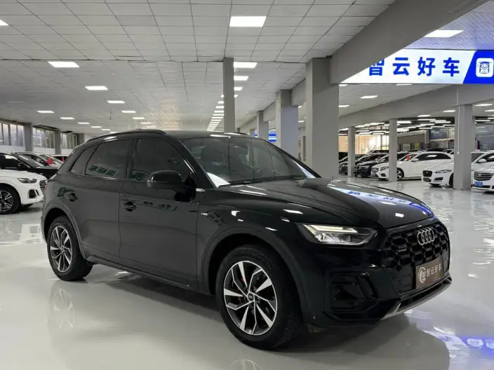 Audi Q5L 2024 Model 40TFSI Fashion Dynamic Model – фото 3