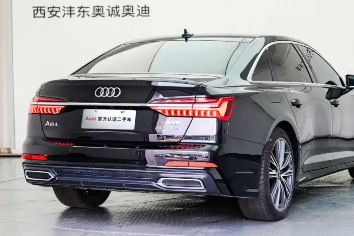 Audi A6L 2022 Model 55 TFSI quattro Flagship Dynamic Model – фото 4
