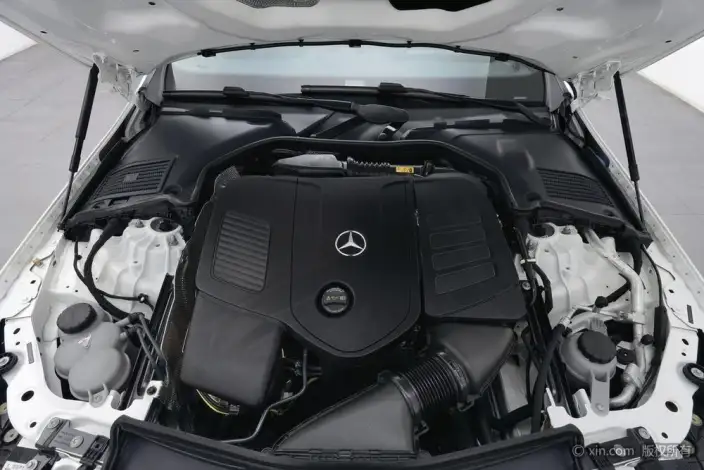 Mercedes-Benz C-Class 2025 Model Facelift C 260 L Sports Edition – фото 5