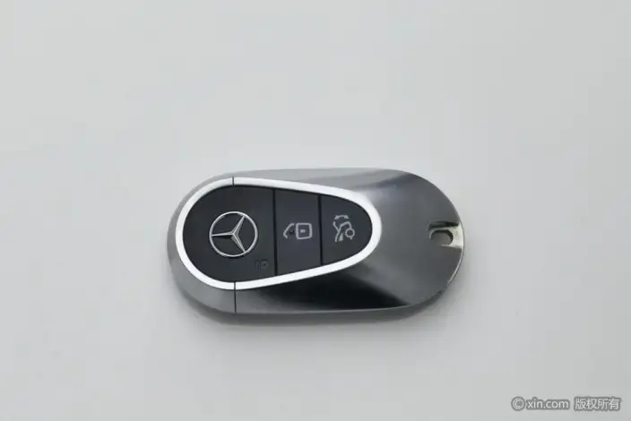 Mercedes-Benz C-Class 2025 Model Facelift C 260 L Sports Edition – фото 6