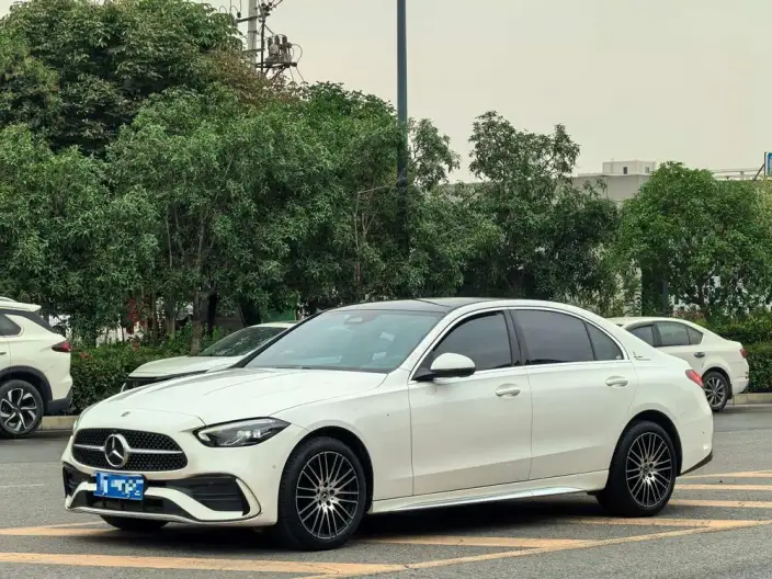 Mercedes-Benz C-Class 2024 Model C 260 L Sports Edition – фото 1