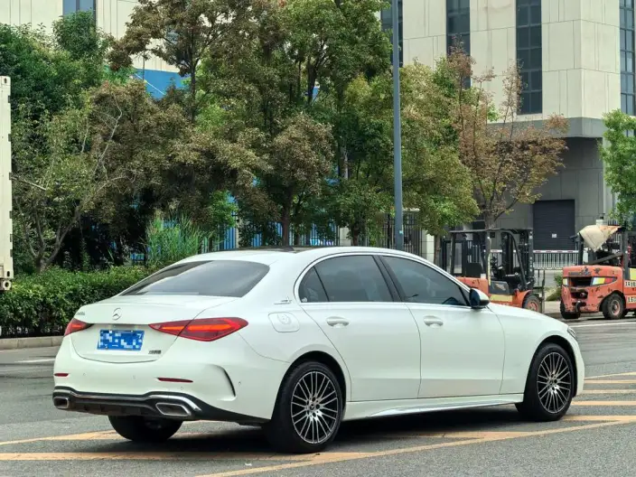Mercedes-Benz C-Class 2024 Model C 260 L Sports Edition – фото 5