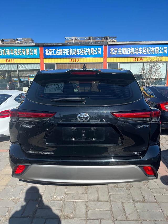 Toyota Highlander 2022 380T 4WD Luxury 7-Seater – фото 5