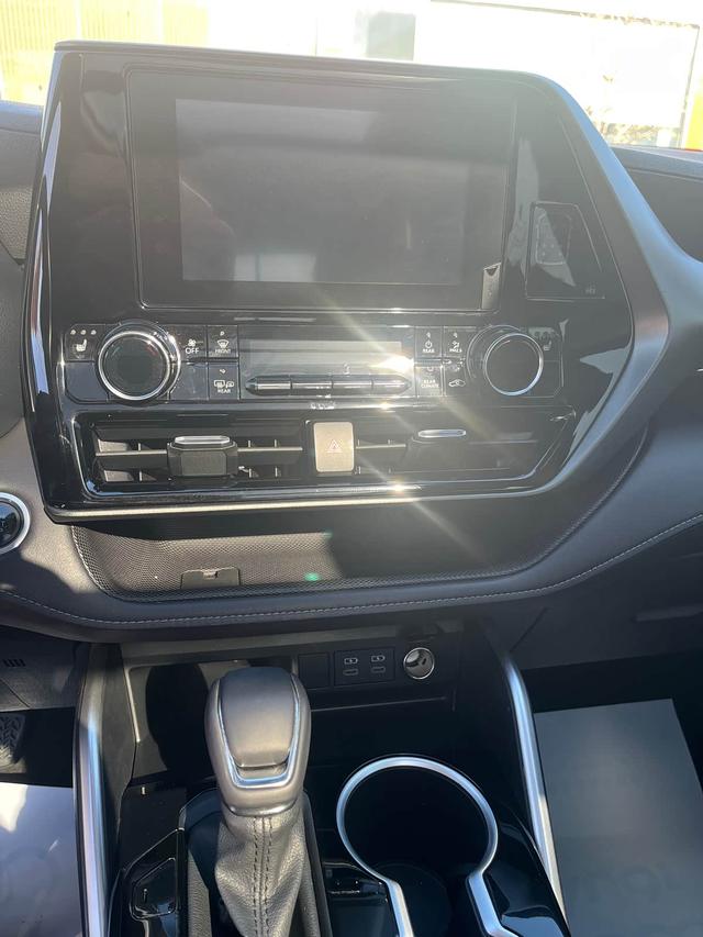 Toyota Highlander 2022 380T 4WD Luxury 7-Seater – фото 14