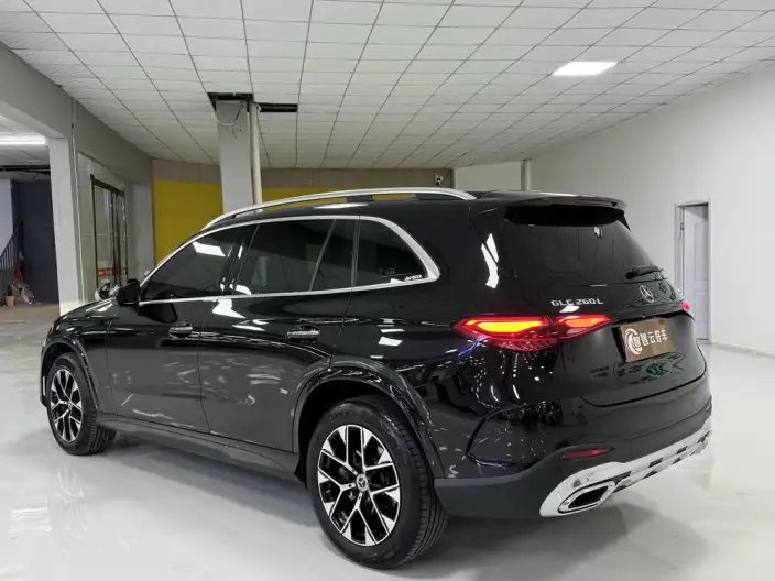 Mercedes-Benz GLC 2024 Model Facelift GLC 260 L 4MATIC Luxury Model 5 seat – фото 4