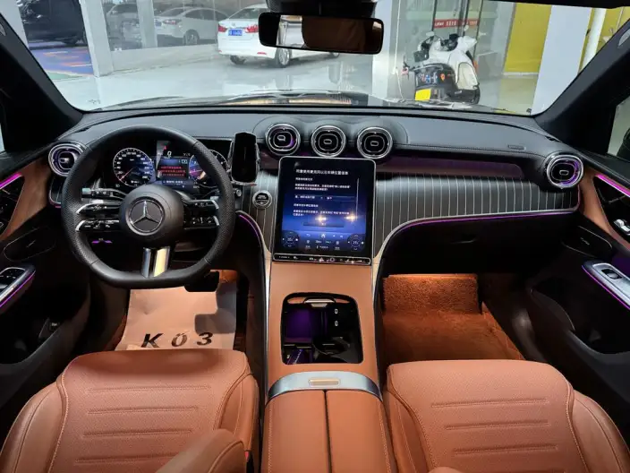 Mercedes-Benz GLC 2024 Model Facelift GLC 260 L 4MATIC Luxury Model 5 seat – фото 7