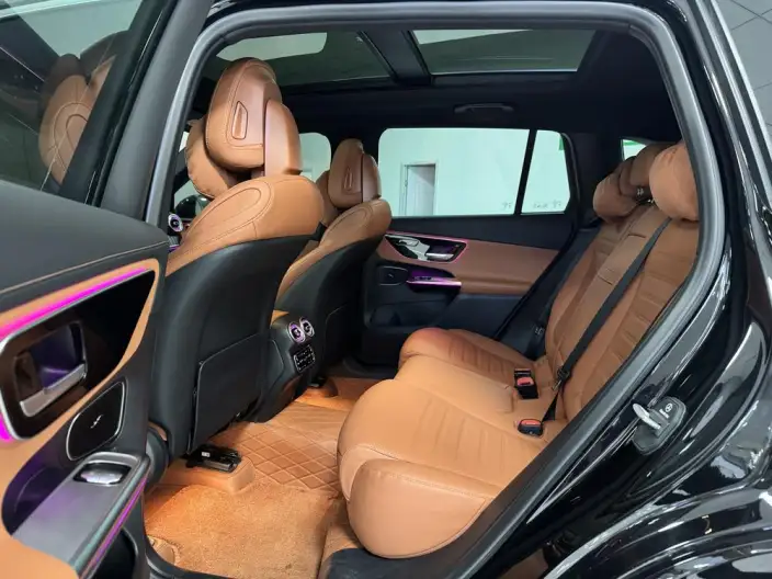 Mercedes-Benz GLC 2024 Model Facelift GLC 260 L 4MATIC Luxury Model 5 seat – фото 9