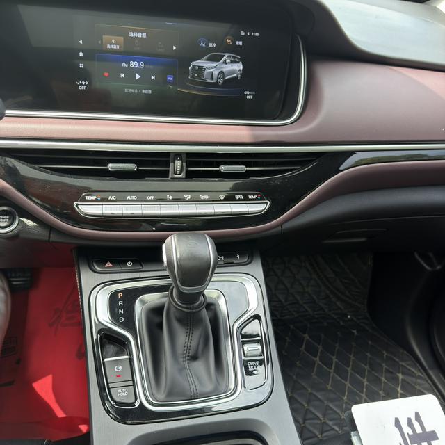GAC Trumpchi M6 2021 270T Automatic Premium Edition 7 seat – фото 13