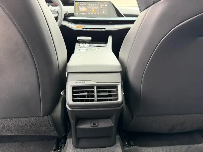 Changan UNI-V 2024 Model 1.5T Noble Model – фото 8