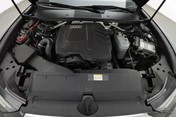 Audi A6L 2024 Model 40 TFSI Luxury Dynamic Model – фото 5
