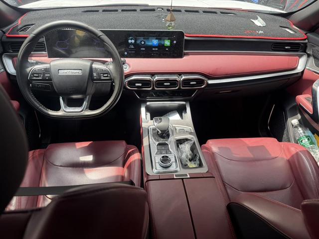 Jetour X70 PLUS 2022 1.5T CVT Mountain 7-Seater – фото 6