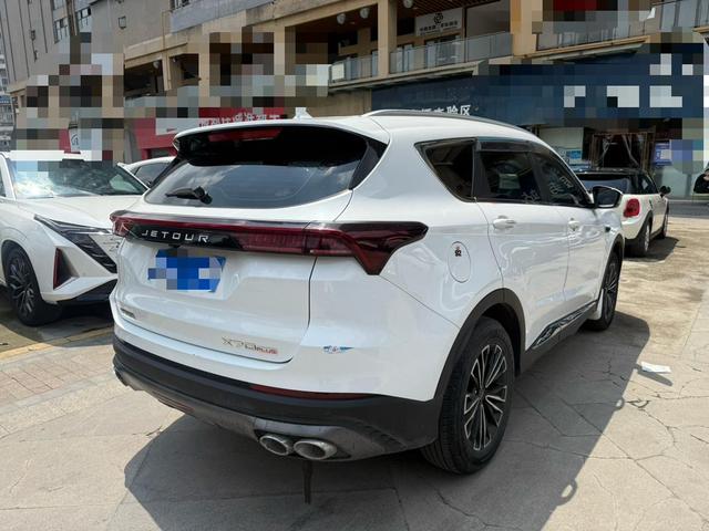 Jetour X70 PLUS 2022 1.5T CVT Mountain 7-Seater – фото 12