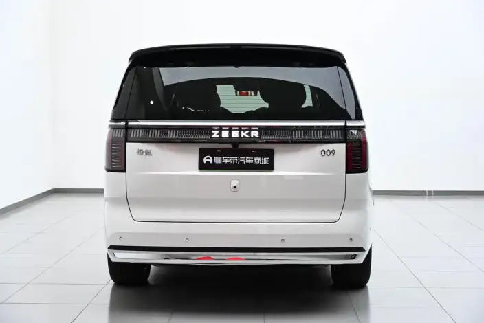 ZEEKR 009 2024 Model VI seat Executive Edition 4WD 108kWh – фото 6