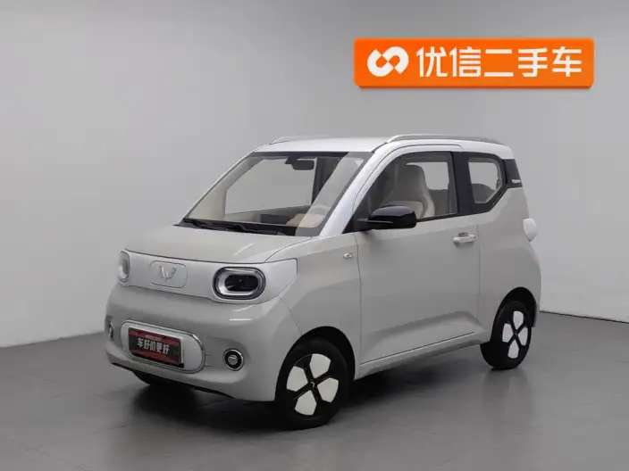 Wuling Hongguang MINIEV 2024 Model 215km Advanced version Lithium Iron Phosphate