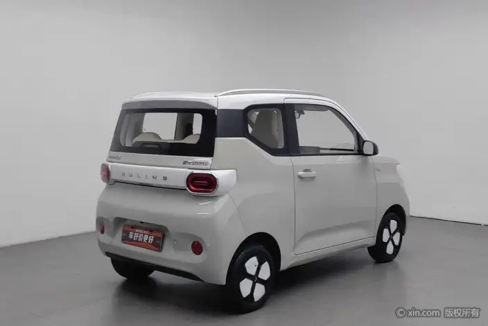 Wuling Hongguang MINIEV 2024 Model 215km Advanced version Lithium Iron Phosphate
