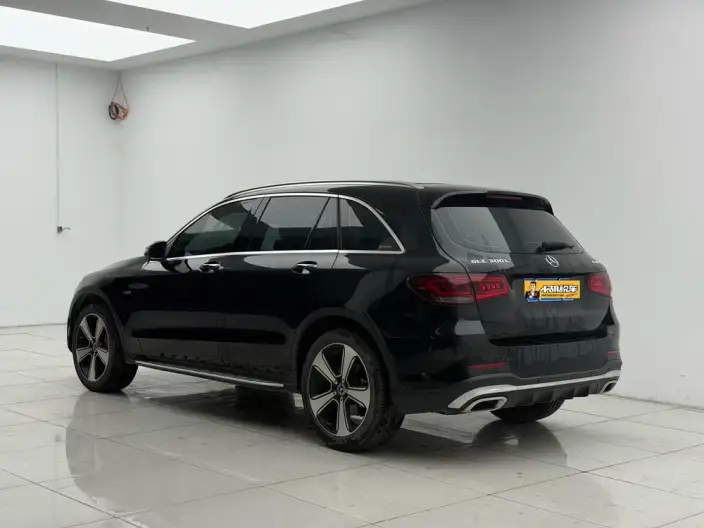 Mercedes-Benz GLC 2022 Model Facelift GLC 300 L 4MATIC Dynamic Model Collector Edition – фото 4