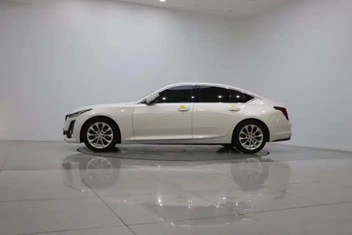Cadillac CT5 2023 Model 28T Luxury Model Standard Edition – фото 4