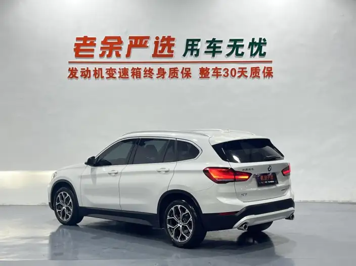 BMW X1 2022 Model sDrive25Li Leading Model – фото 4
