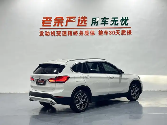 BMW X1 2022 Model sDrive25Li Leading Model – фото 6