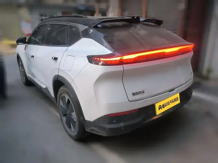 DFM L7 PHEV 2024 Model 205 Pro