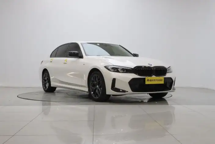 BMW 3 Series 2025 Model 330Li M Sports Night Set – фото 3