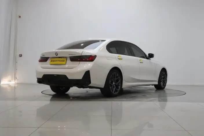 BMW 3 Series 2025 Model 330Li M Sports Night Set – фото 7