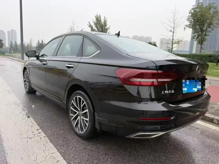Volkswagen Lavida 2021 Model 280TSI DSG Deluxe Edition – фото 4
