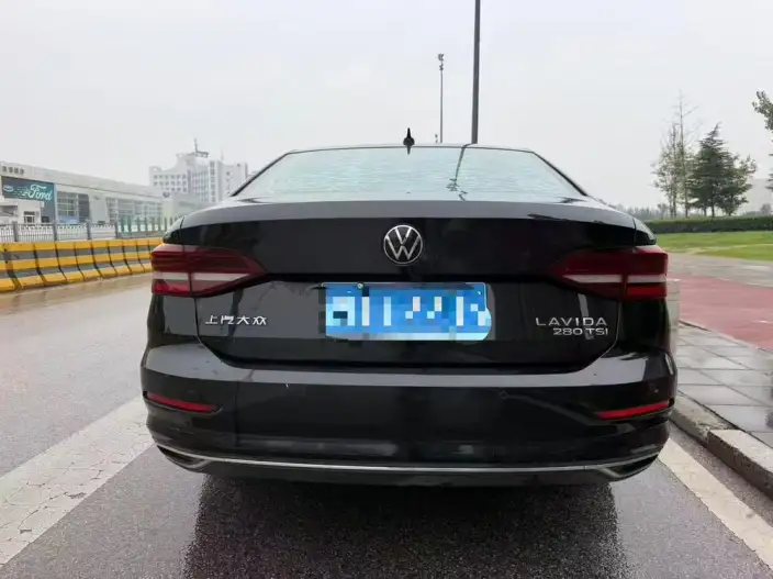 Volkswagen Lavida 2021 Model 280TSI DSG Deluxe Edition – фото 5