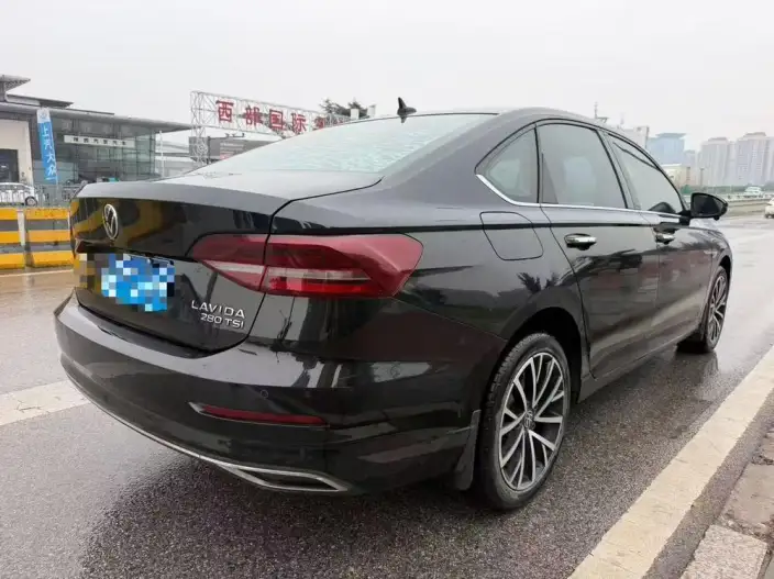 Volkswagen Lavida 2021 Model 280TSI DSG Deluxe Edition – фото 6