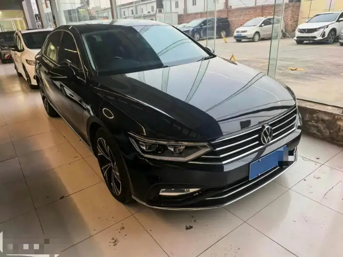 Volkswagen Magotan 2020 Model 330TSI DSG Luxury Model – фото 3