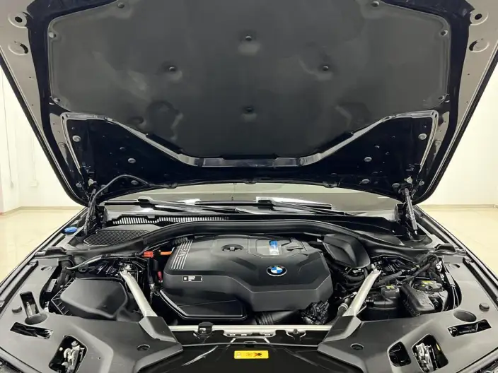 BMW 5 Series PHEV 2022 Model Facelift II 535Le M Sports Set – фото 7
